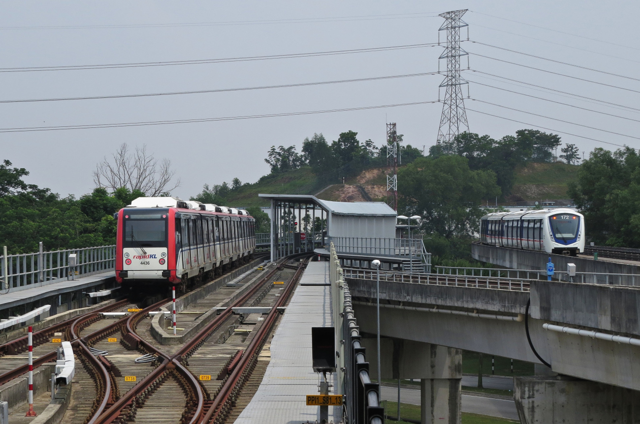 Куала-Лумпур, CSR Zhuzhou AMGLRV № 4436; Куала-Лумпур, Bombardier Innovia Metro 300 № 172; Куала-Лумпур — Линия 3/4 — LRT (Ampang / Sri Petaling Line); Куала-Лумпур — Линия 5 — LRT (Kelana Jaya Line)