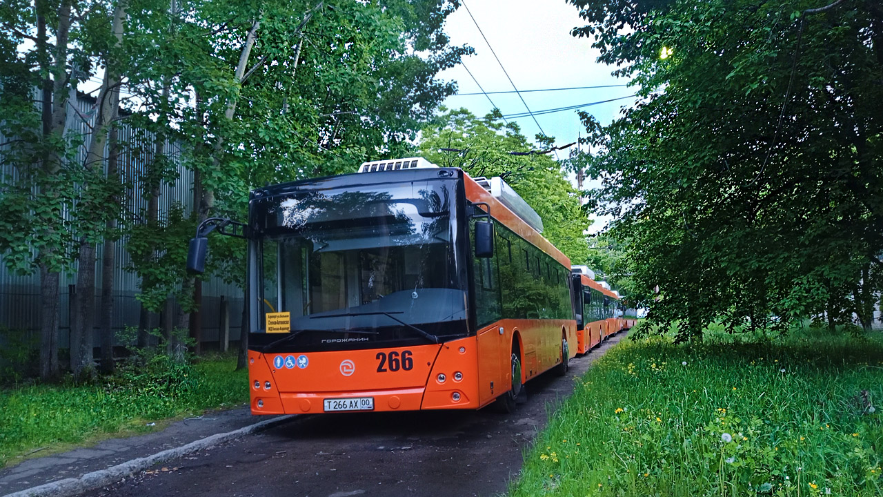 Хабаровск, УТТЗ-6241.01 «Горожанин» № 266