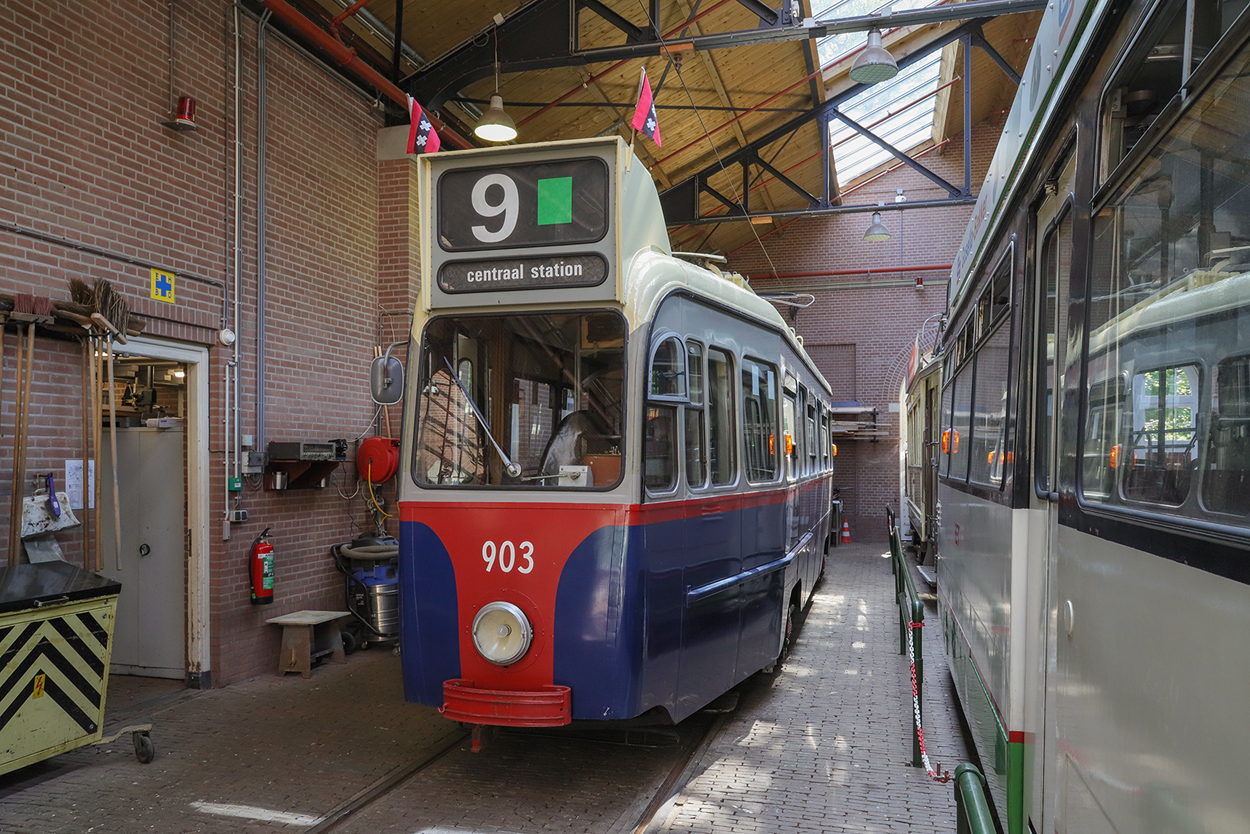 Арнем, Трёхосный моторный Werkspoor № 903