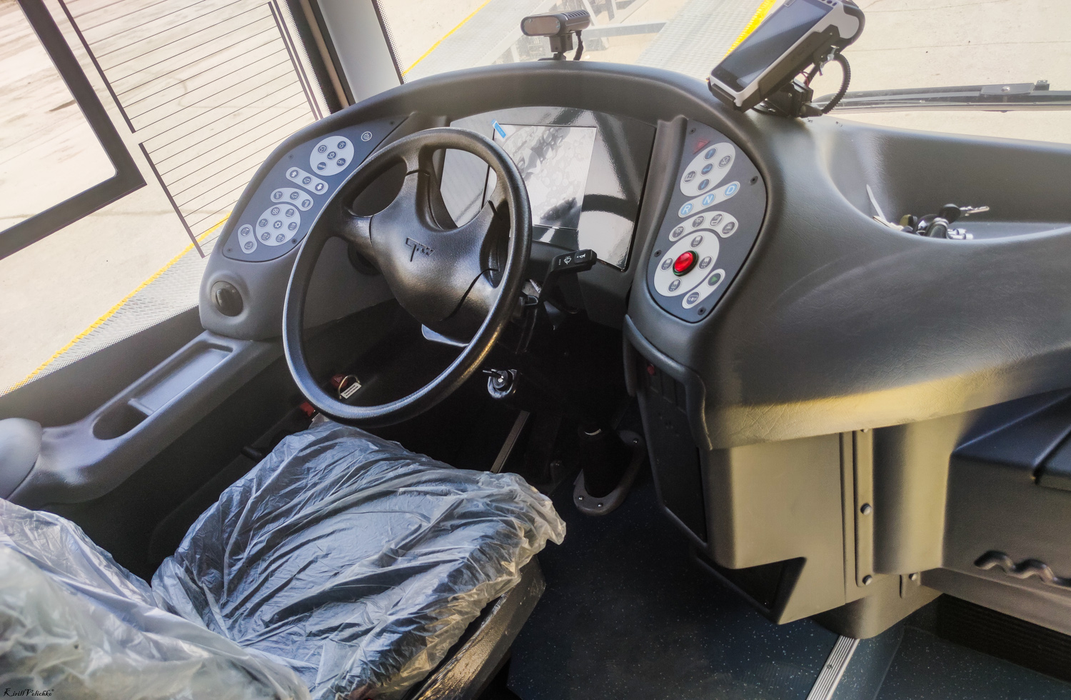 Новосибирск, УТТЗ-6241.01 «Горожанин» № 4502