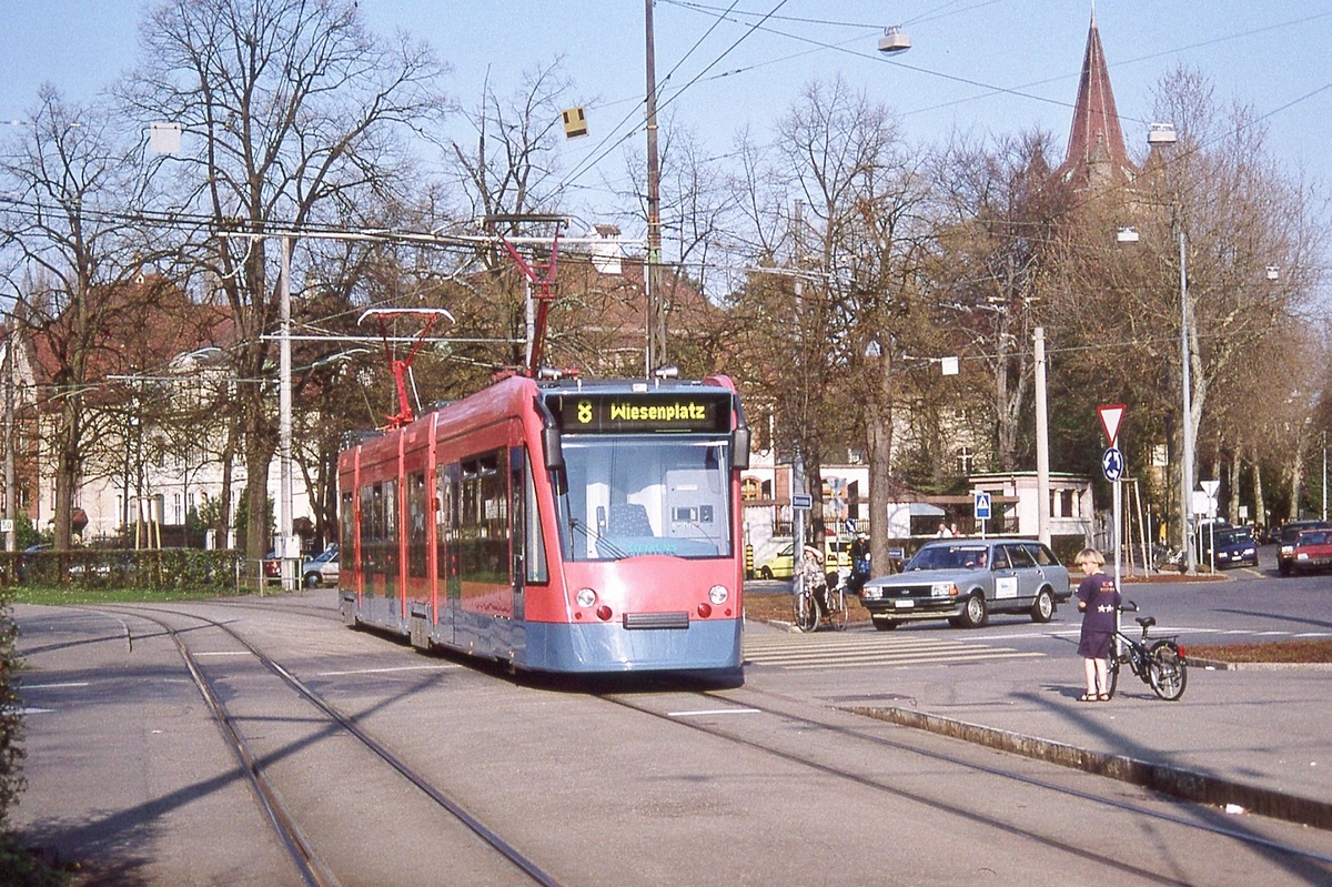 Базель, Siemens Combino № (400)
