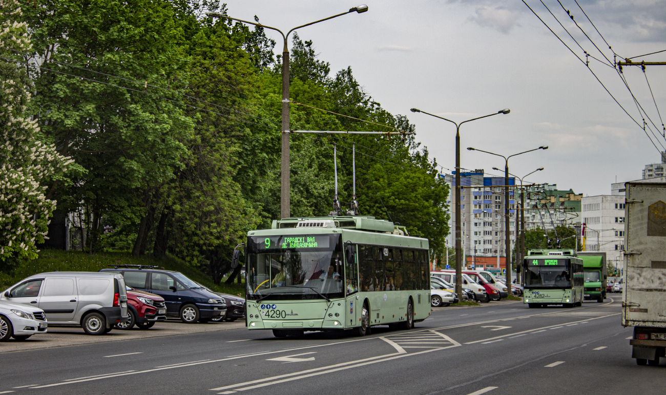 Minsk, MAZ-203T70 Nr. 4290