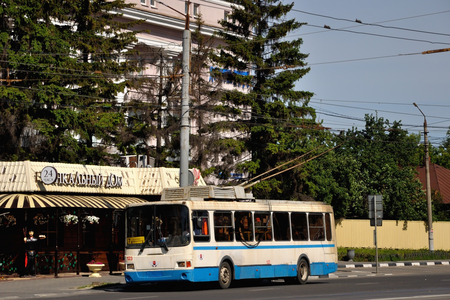 Тула, ЛиАЗ-5280 № 123