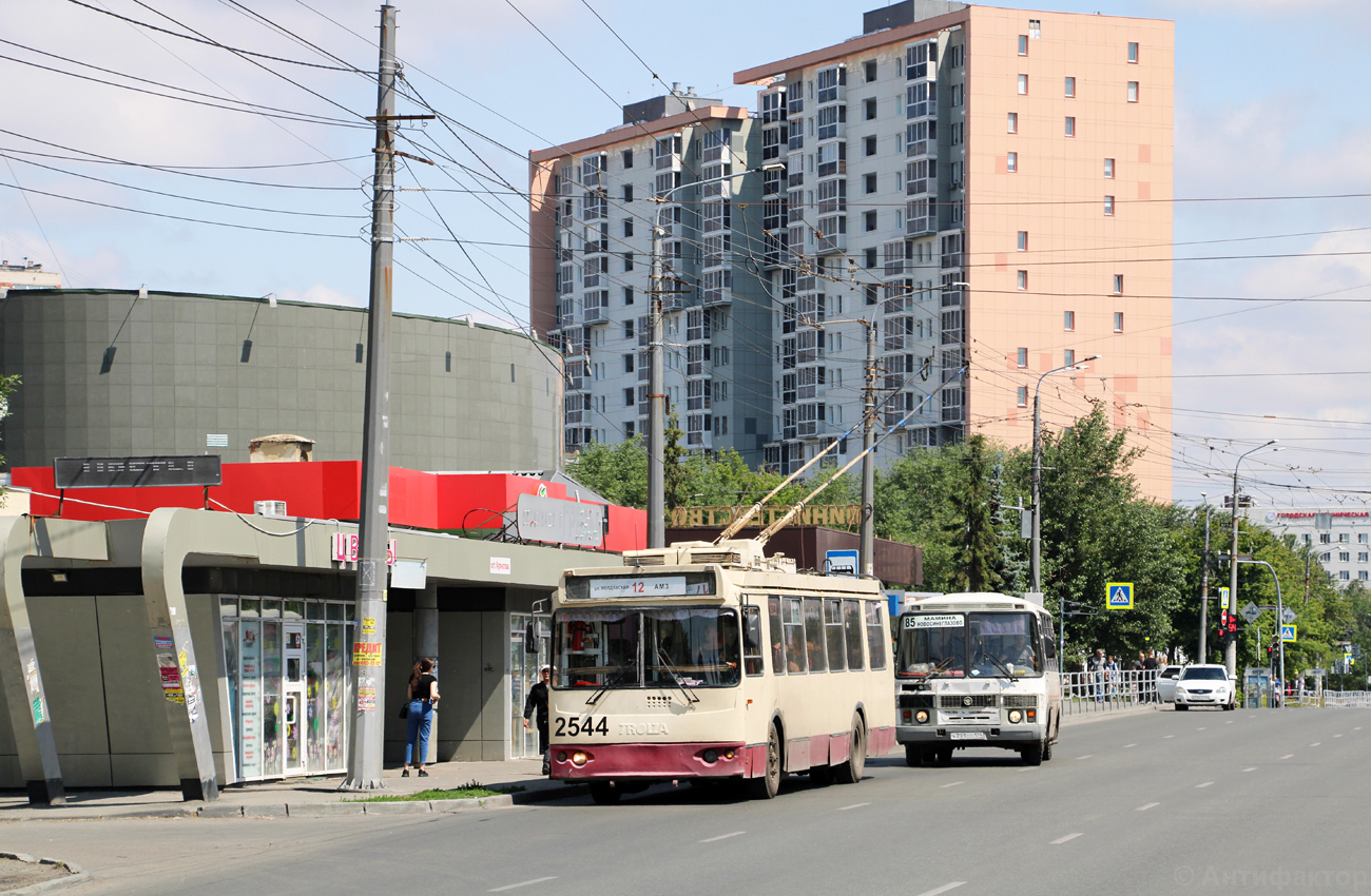 Челябинск, ЗиУ-682Г-016.02 № 2544