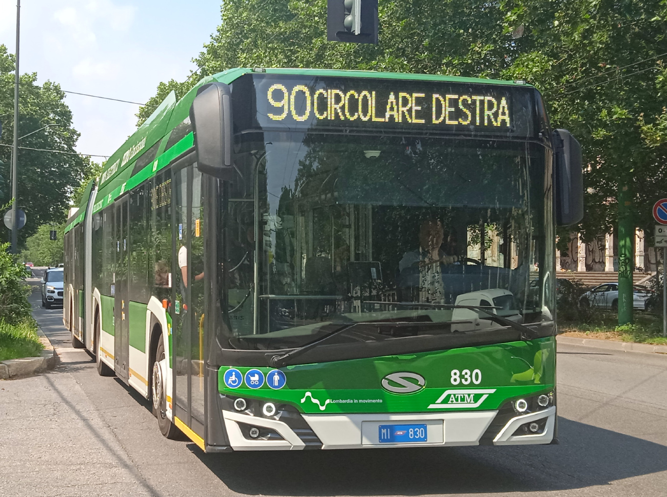 Милан, Solaris Trollino IV 18 Kiepe № 830