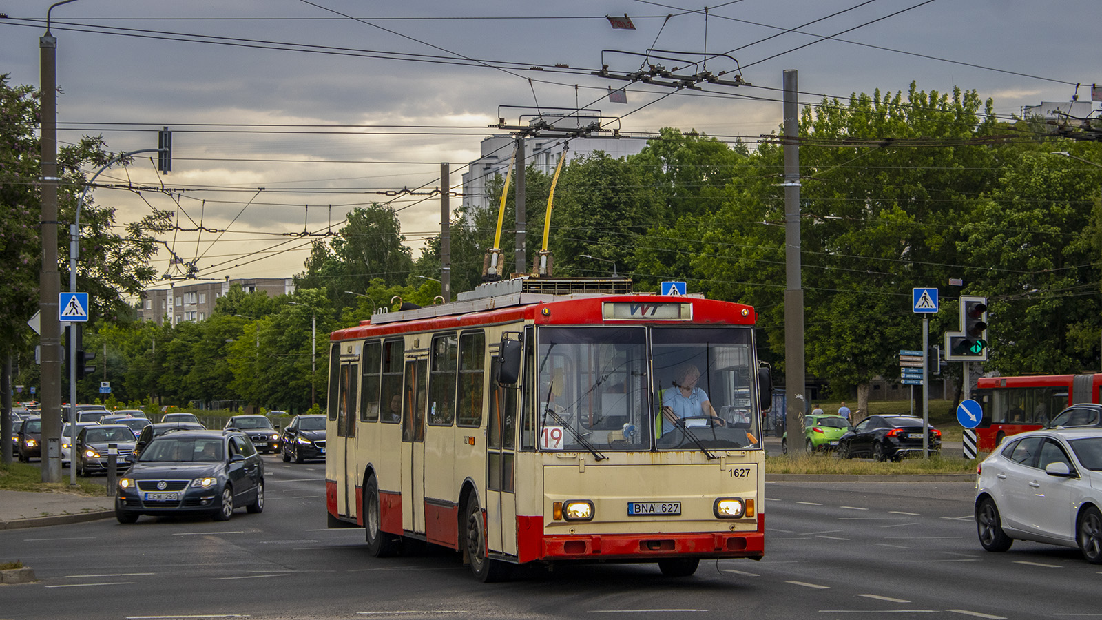 Вильнюс, Škoda 14Tr13/6 № 1627