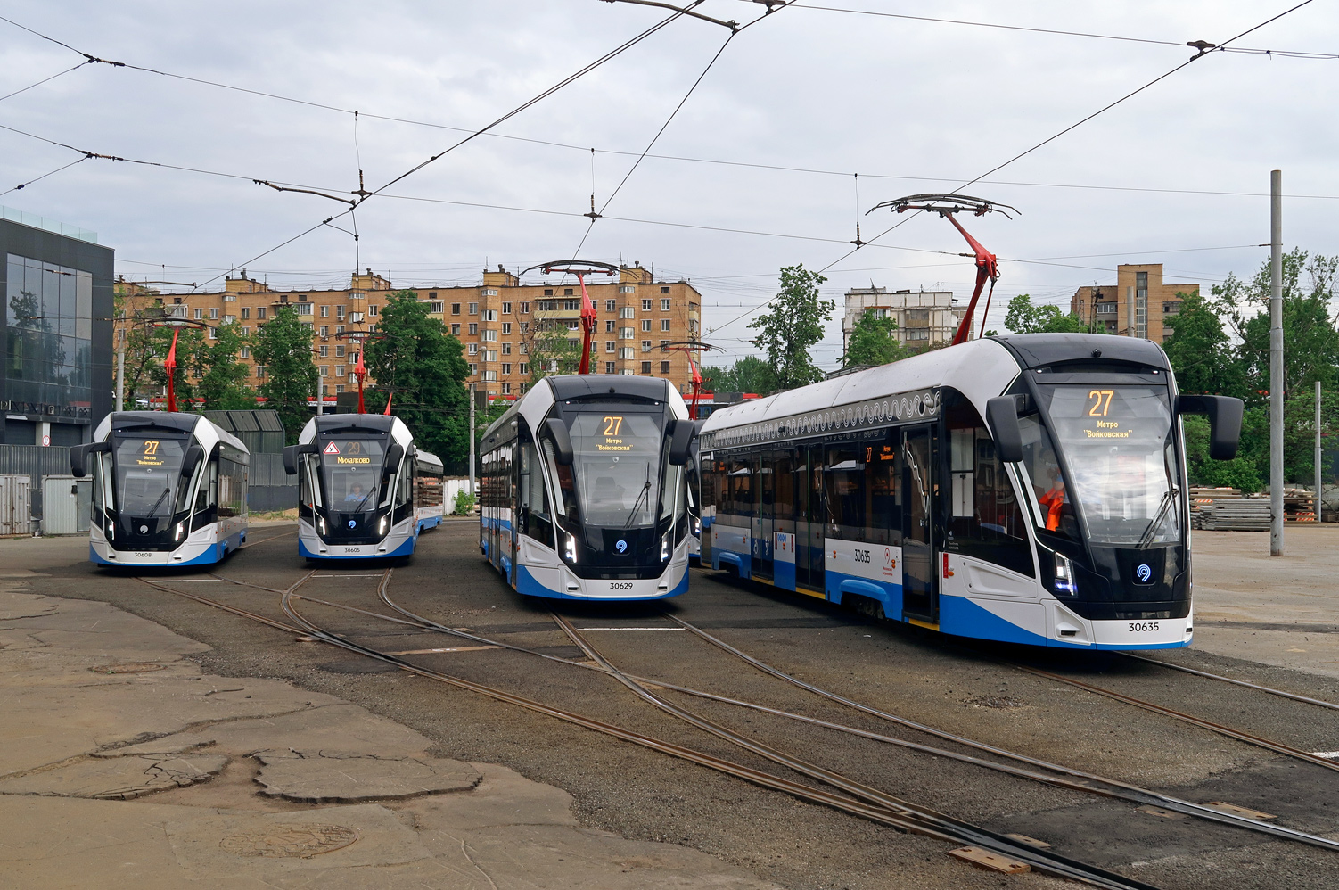 Moskva, 71-911EM “Lvyonok” Br. 30608; Moskva, 71-911EM “Lvyonok” Br. 30605; Moskva, 71-911EM “Lvyonok” Br. 30629; Moskva, 71-911EM “Lvyonok” Br. 30635