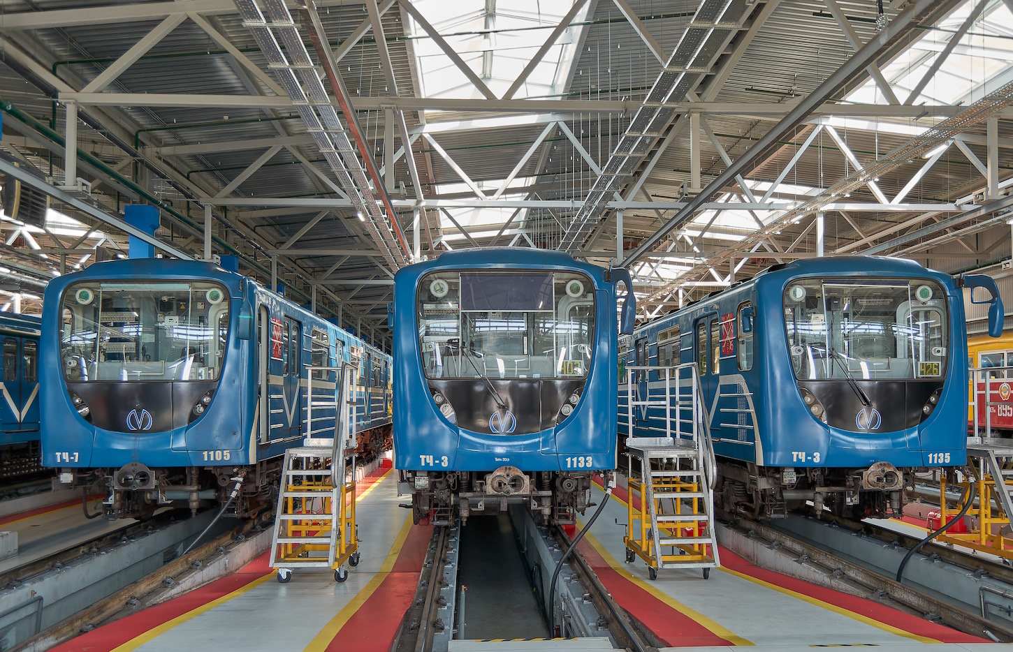 Sankt Petersburg, 81-717.5P Nr. 1105; Sankt Petersburg, 81-717.5P Nr. 1133