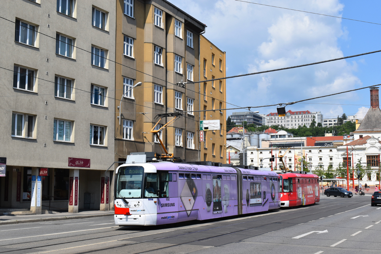 Брно, Vario LF2R.E № 1092