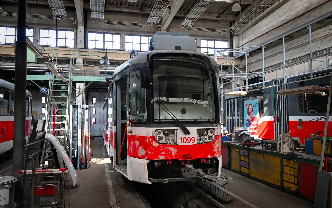 Брно, Vario LF2R.E № 1099; Брно — Транспортная ностальгия 2023 года и прощание с троллейбусами Шкода 14Тр и 15Тр