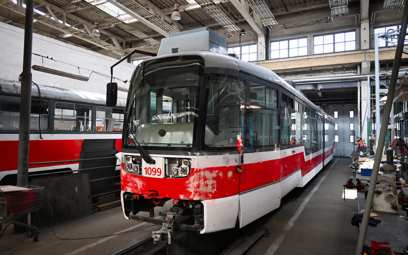 Брно, Vario LF2R.E № 1099; Брно — Транспортная ностальгия 2023 года и прощание с троллейбусами Шкода 14Тр и 15Тр