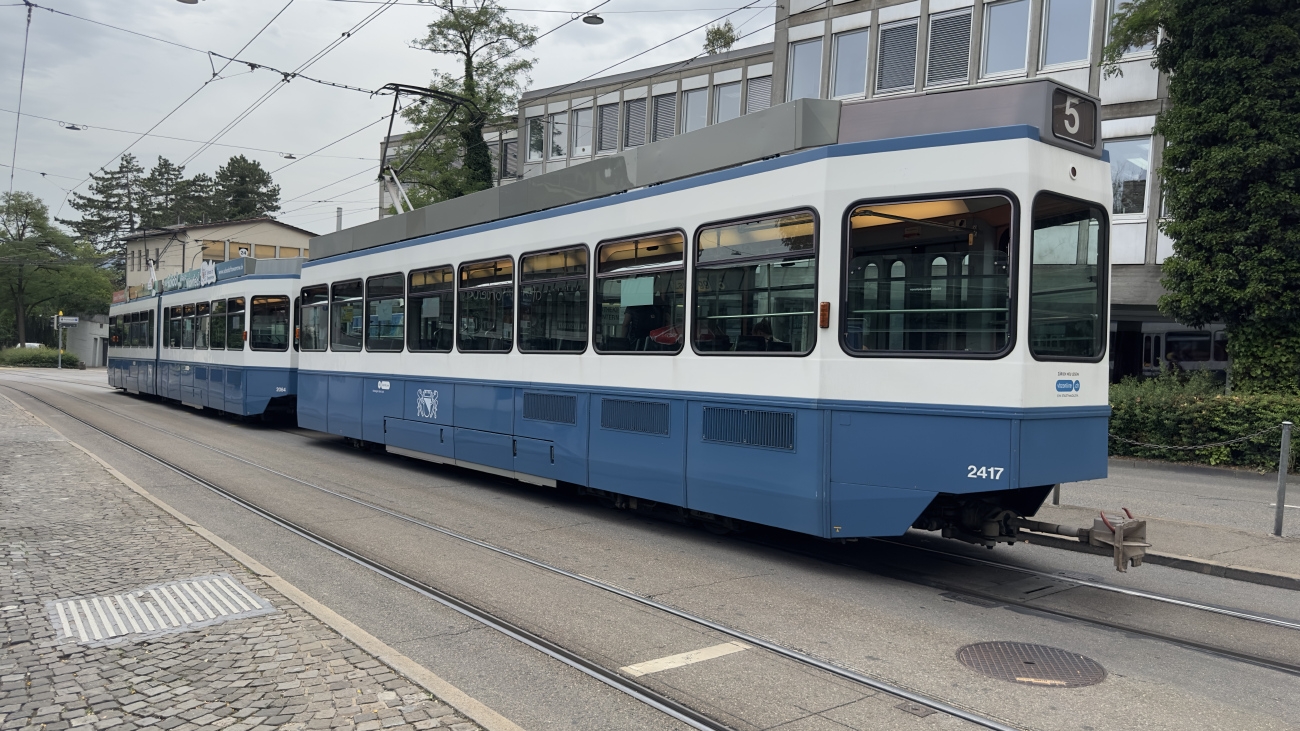 Цюрих, SWP/SIG/BBC Be 2/4 "Tram 2000 Pony" № 2417; Цюрих, SWP/SIG/BBC Be 4/6 "Tram 2000" № 2064