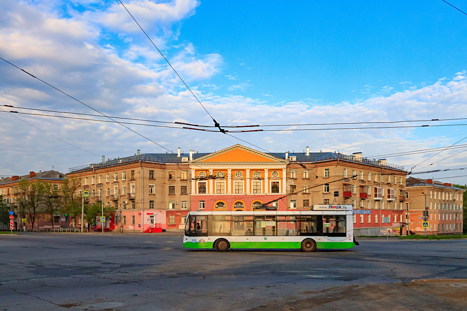 Березники, Тролза-5265.00 «Мегаполис» № 166