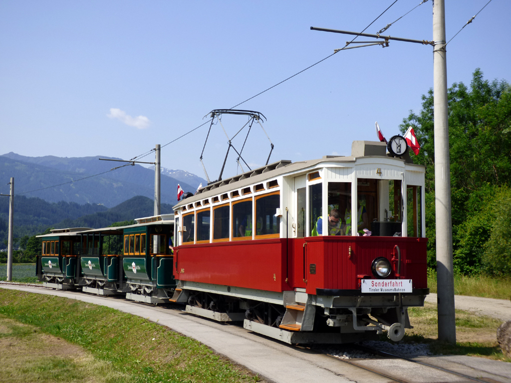 Инсбрук, Четырёхосный моторный Graz № 4; Инсбрук — "Mit alten Bahnen auf neuen Schienen"