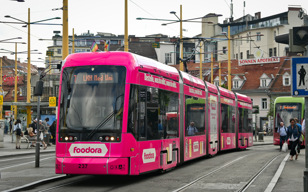 Graz, Stadler Variobahn Br. 237