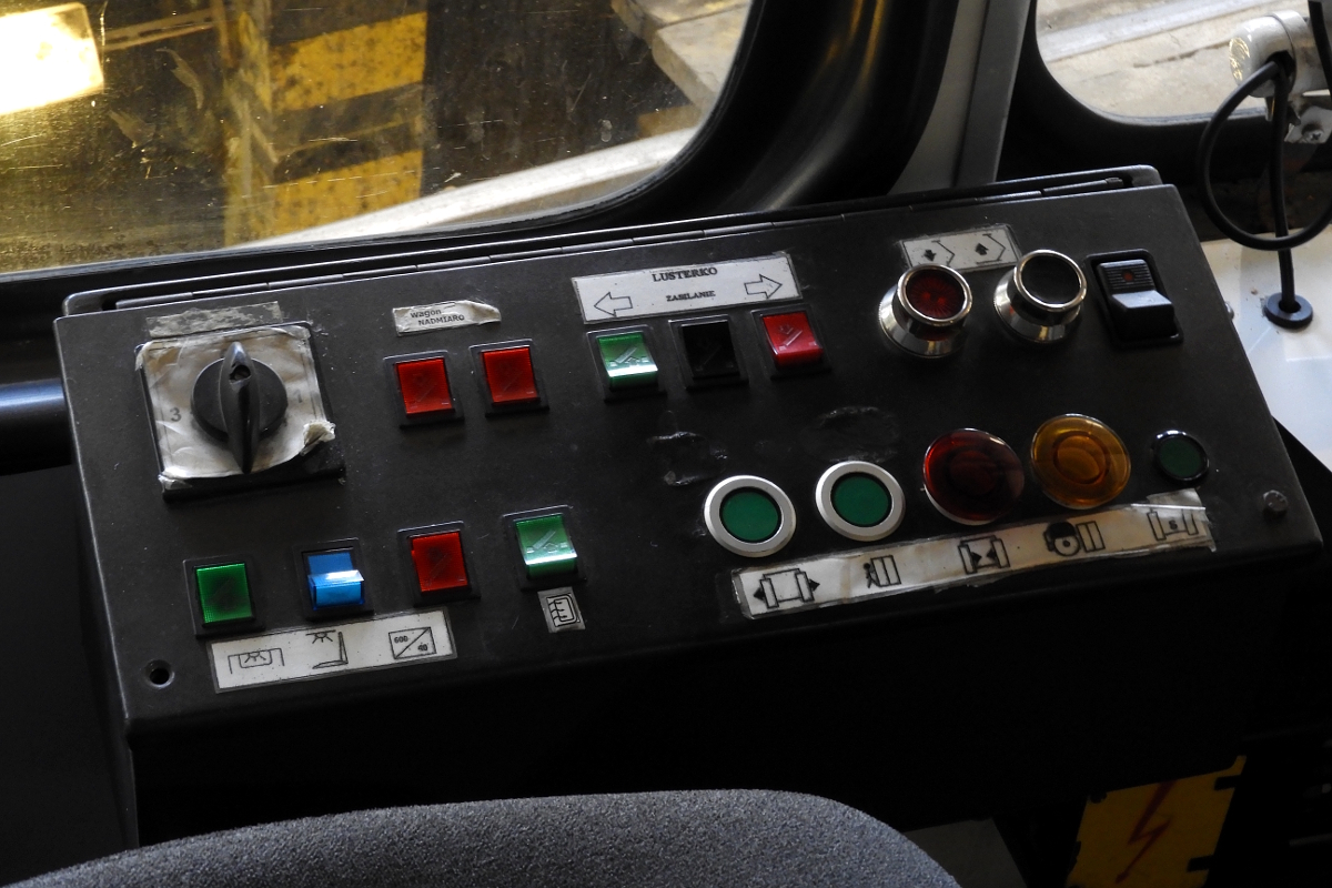 Варшава, Konstal 105Ne № 1402