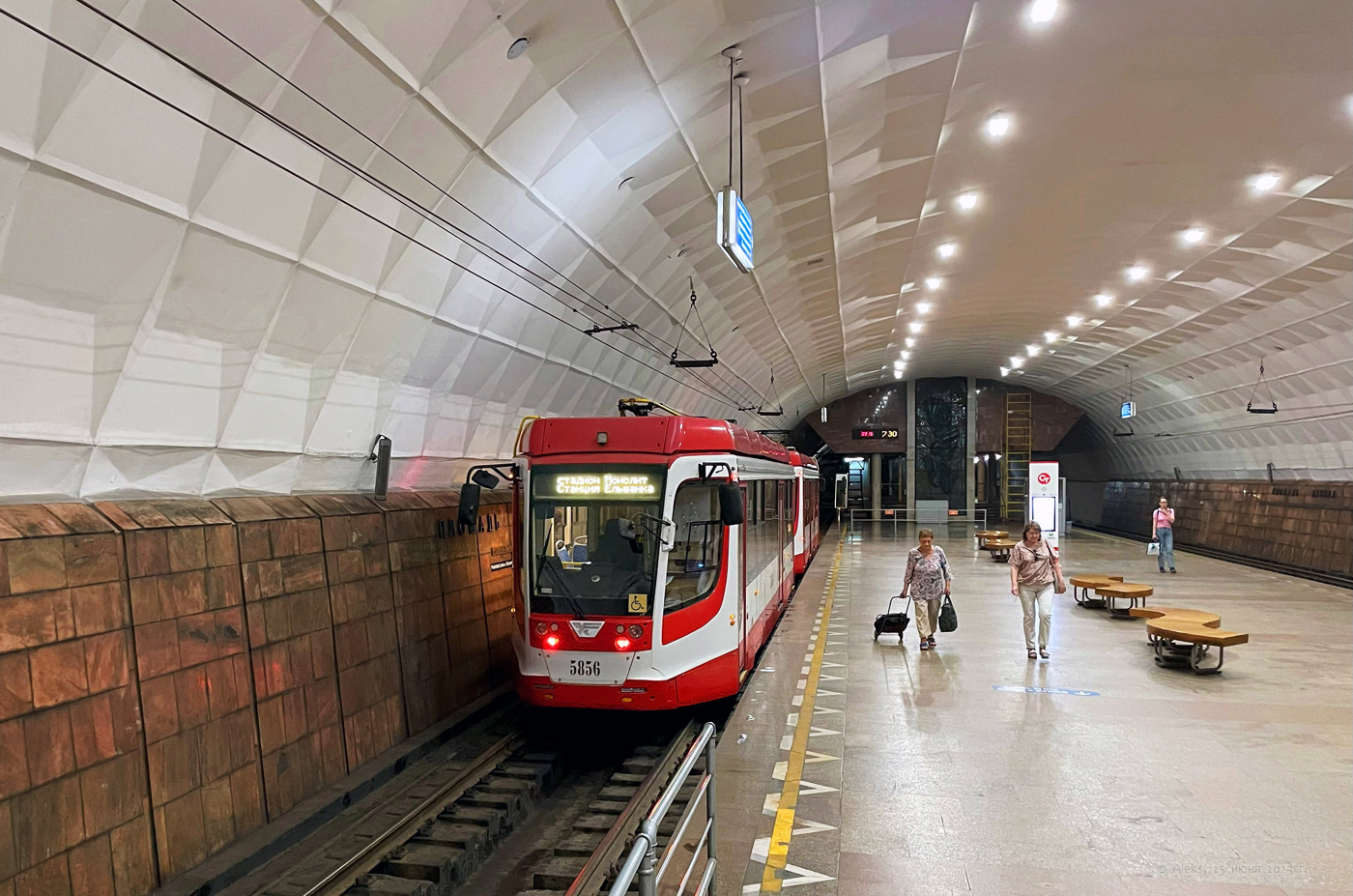 Волгоград, 71-623-03 № 5856