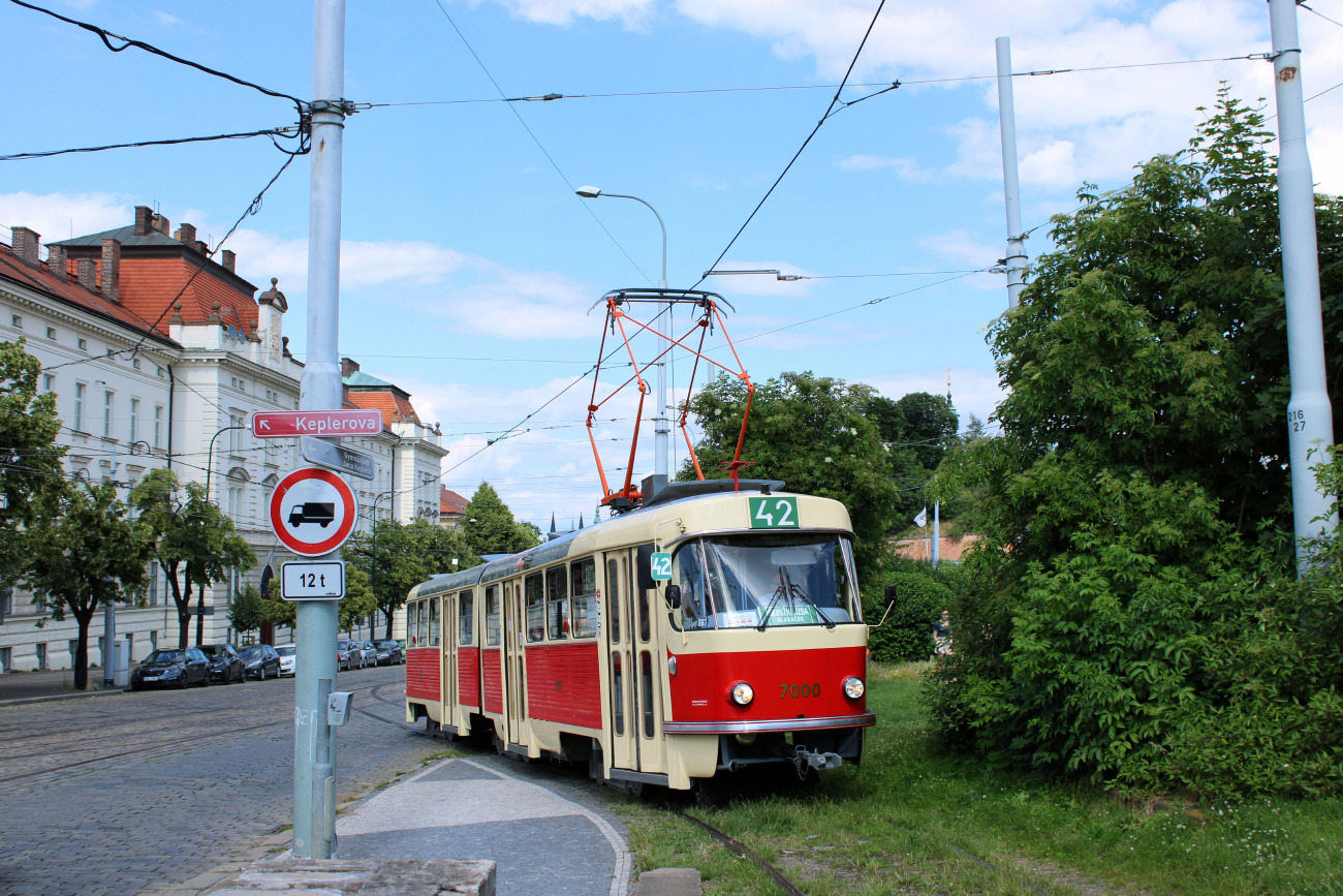 Прага, Tatra K2 № 7000