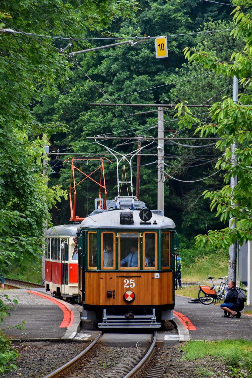 Острава, Двухосный моторный Kopřívnice № 25