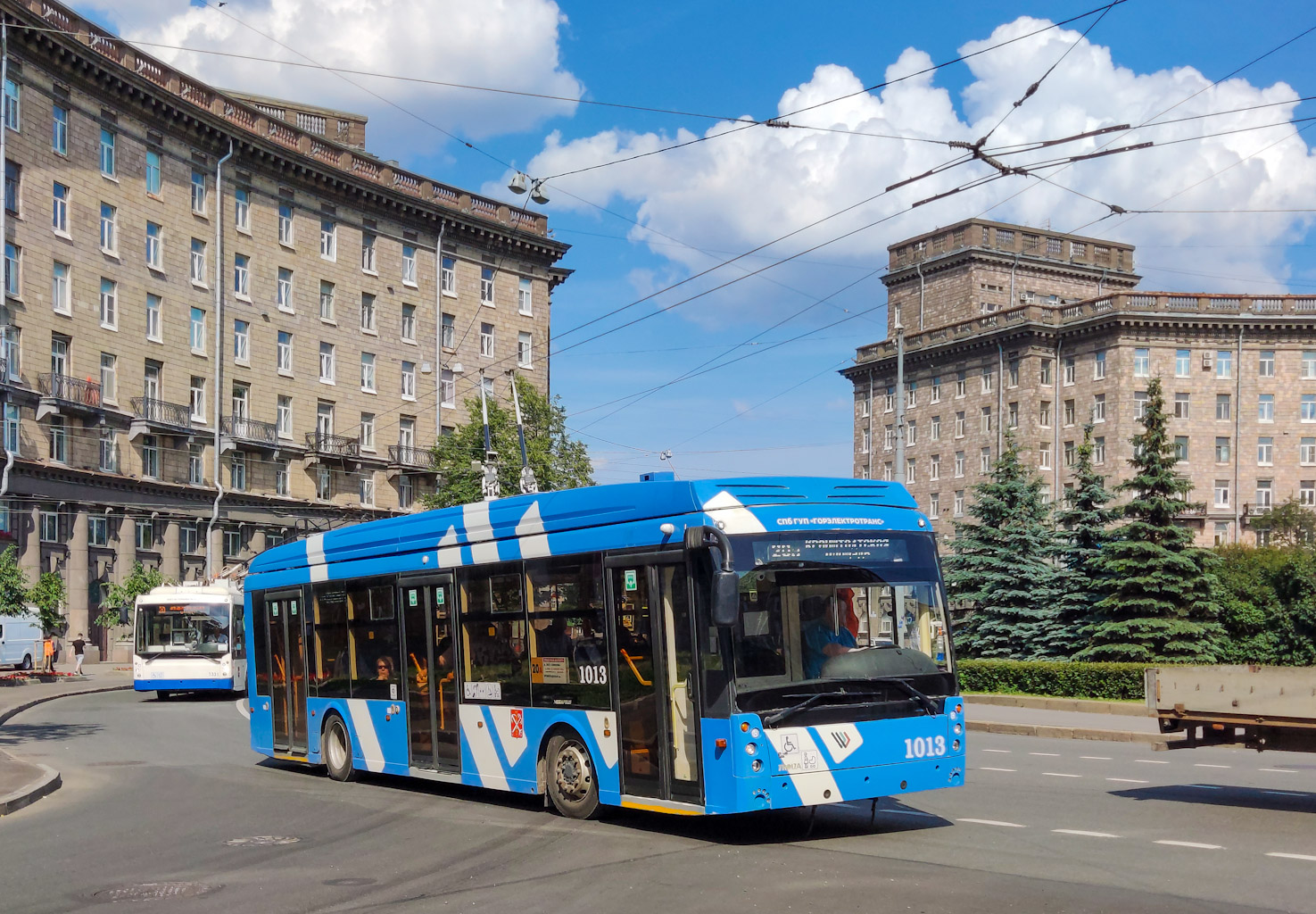 Sankt-Peterburg, Trolza-5265.08 “Megapolis” № 1013 Sankt-Peterburg, Trolza-5265.08 “Megapolis” № 1013