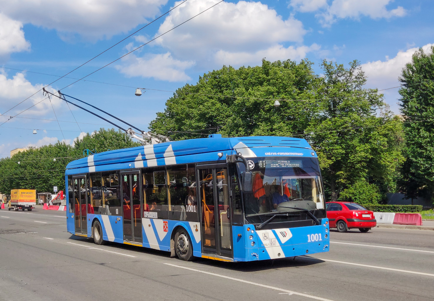 Szentpétervár, Trolza-5265.08 “Megapolis” — 1001