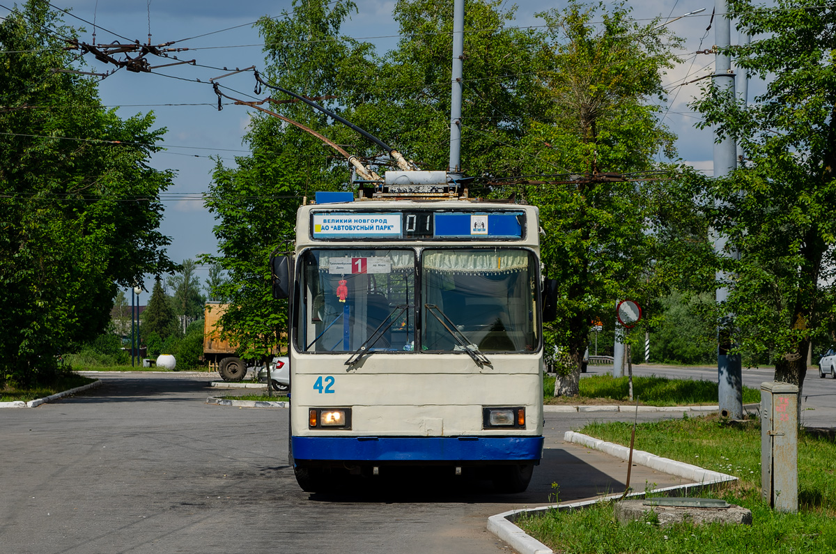 Великий Новгород, ВМЗ-5298-20 № 42