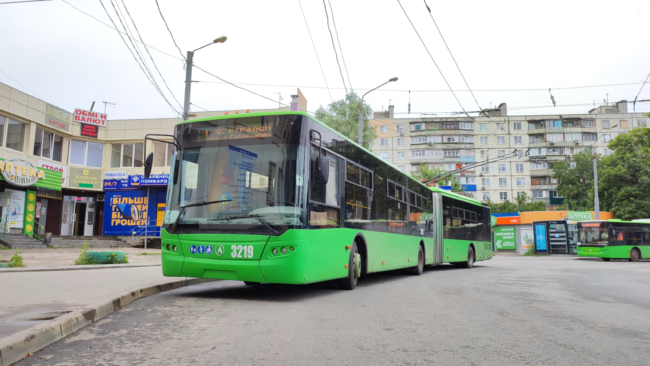 Charkov, LAZ E301D1 č. 3219