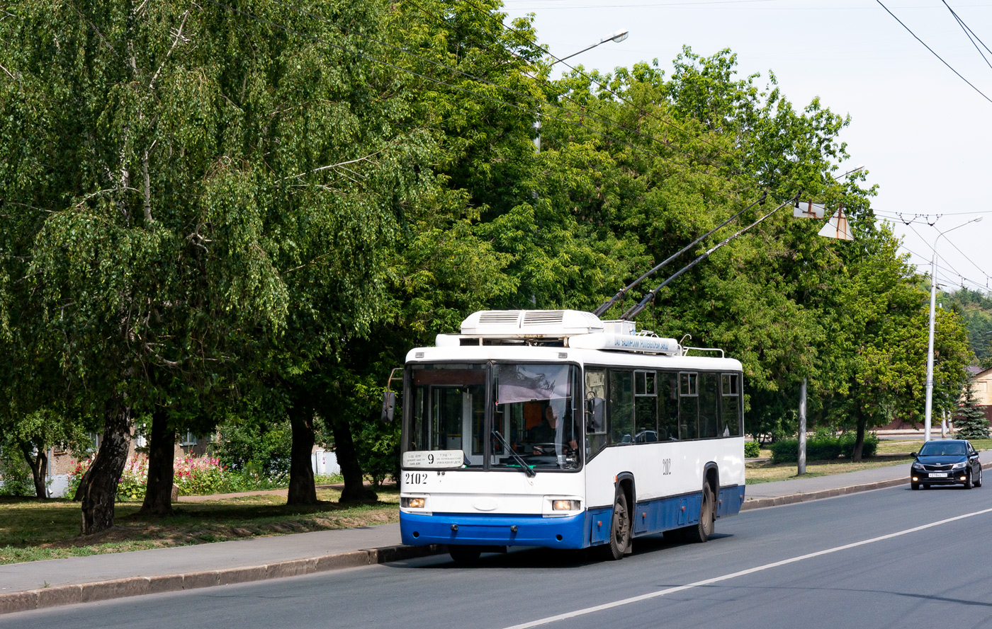 Ufa, BTZ-52767A Nr 2102