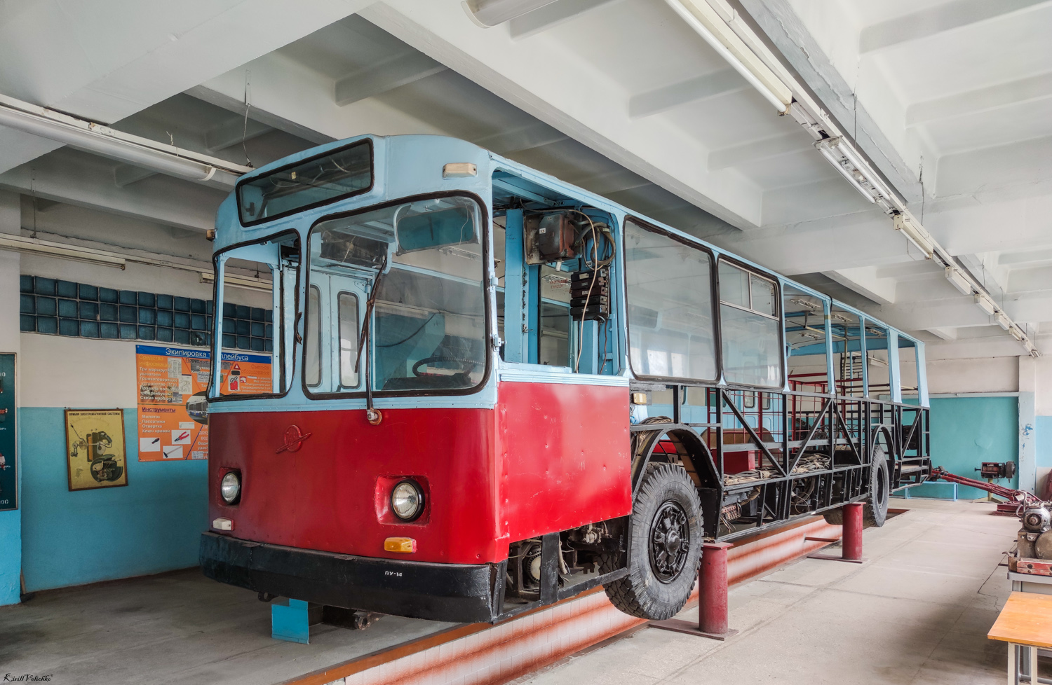 Novossibirsk, ZiU-682V N°. 2143; Novossibirsk — PU-14