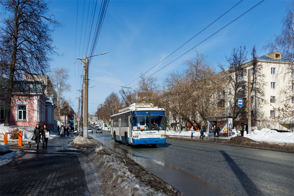 Киров, БТЗ-52768Р № 614
