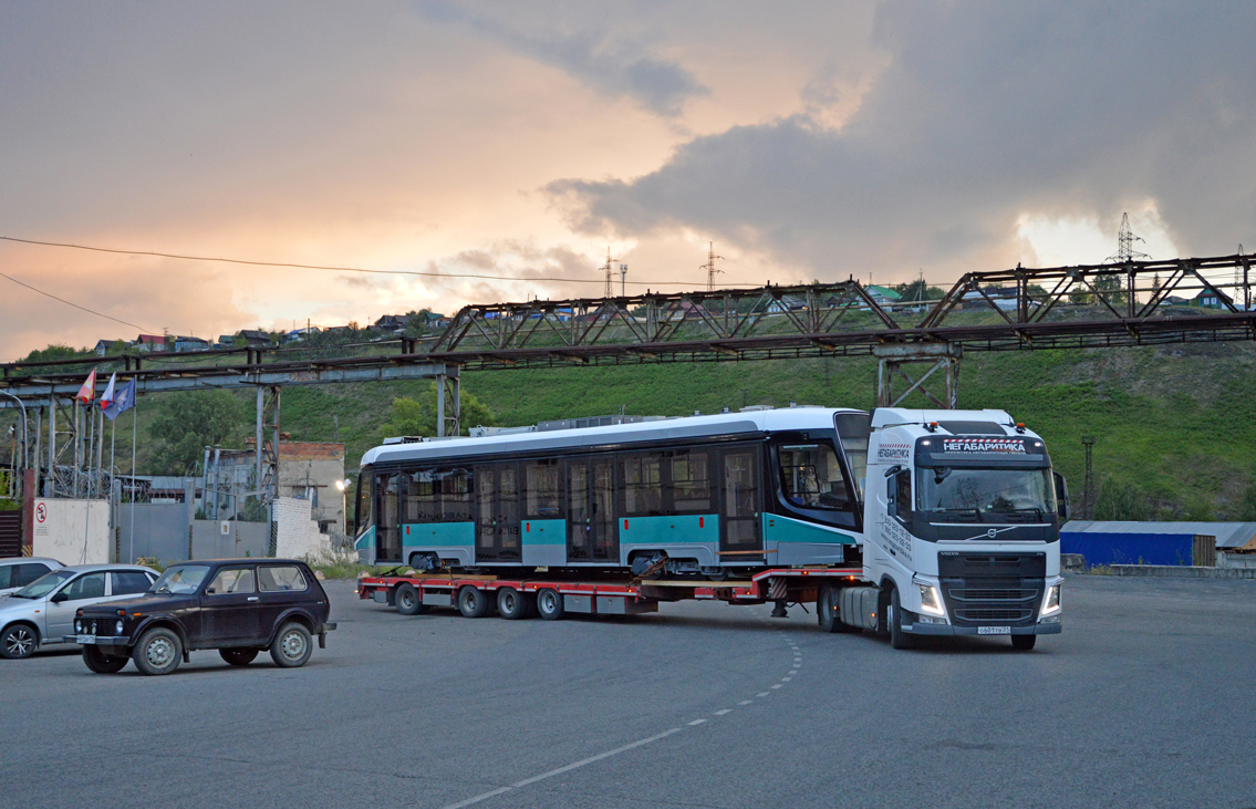 Липецк, 71-628-02 № 301; Усть-Катав — Трамвайные вагоны для Липецка