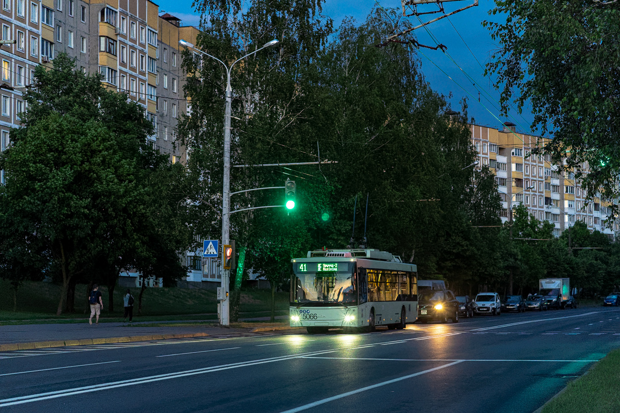 მინსკი, MAZ-203T70 № 5066