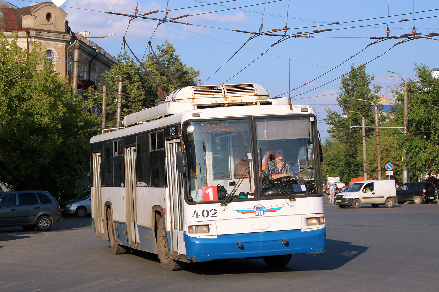 Киров, БТЗ-52767Р № 402