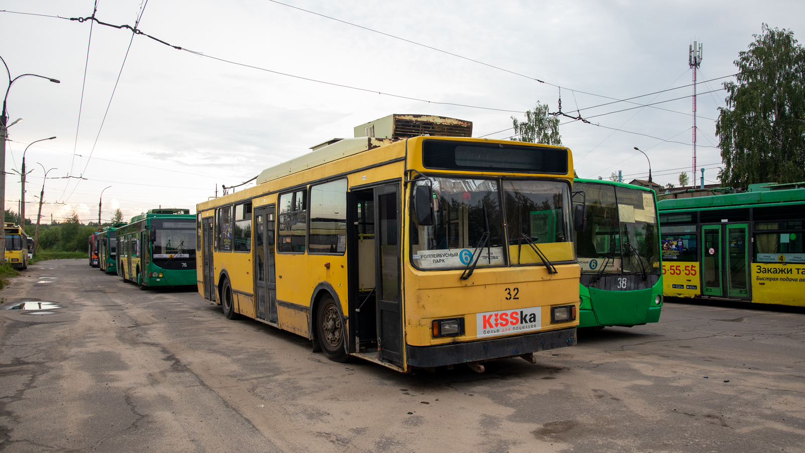 Рыбинск, ВМЗ-52981 № 32