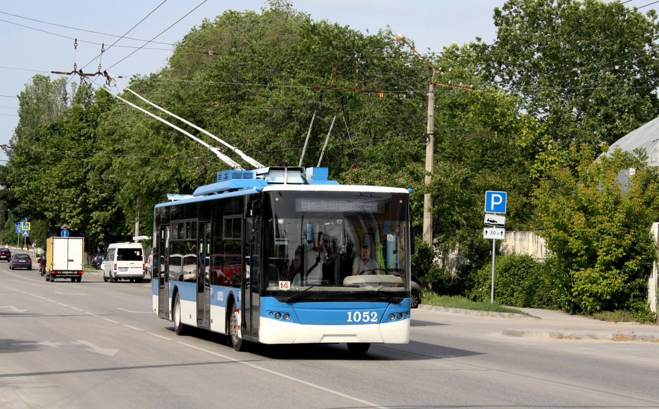 Севастополь, ЛАЗ E183A1 № 1052