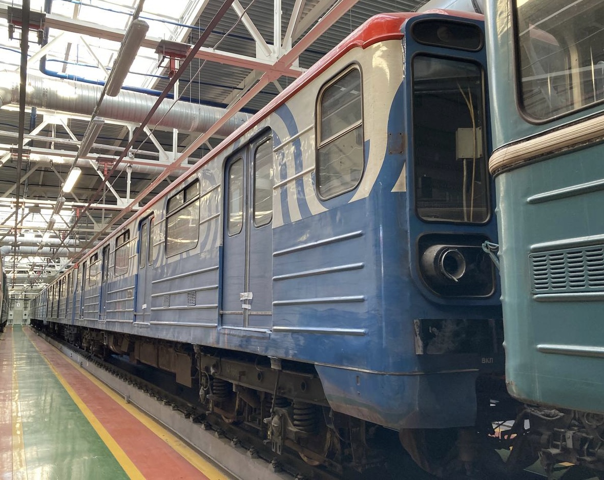 Москва, 81-717 (ММЗ) № 0001