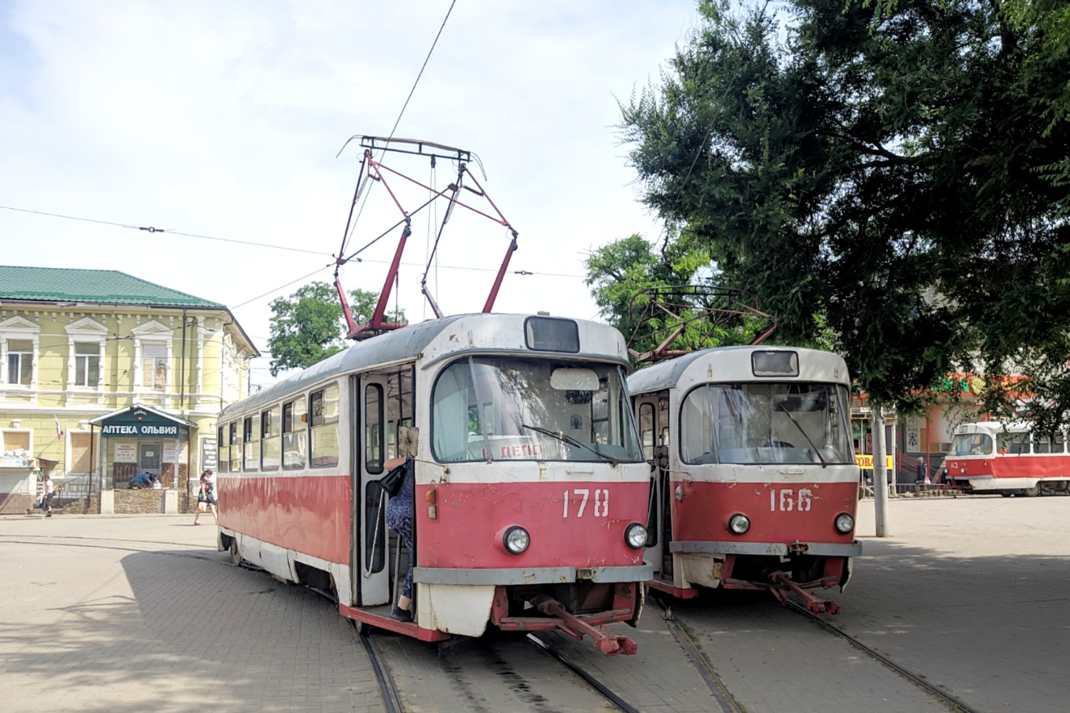 Doneck, Tatra T3SU (2-door) č. 178; Doneck, Tatra T3SU č. 166