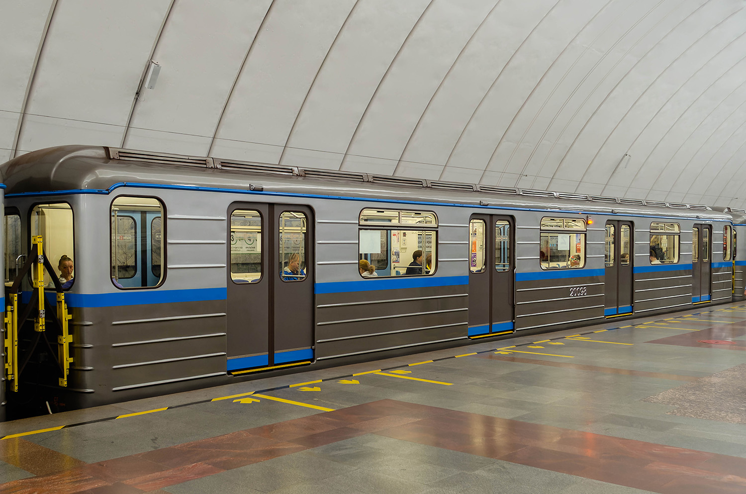 Екатеринбург, 81-714.6 № 20098