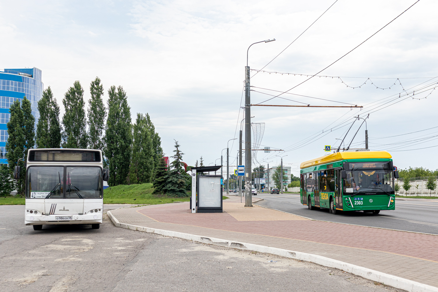 Пенза, УТТЗ-6241.01 «Горожанин» № 2303
