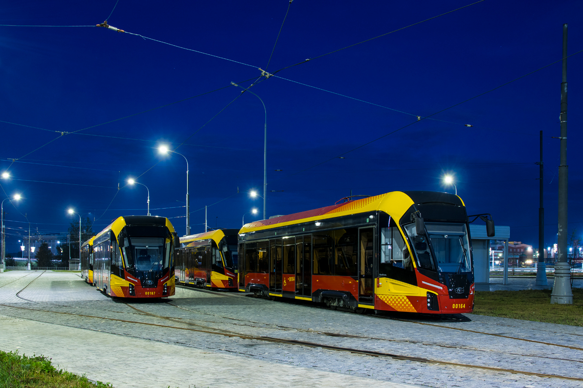 Верхняя Пышма, 71-911ЕМ «Львёнок» № 00167; Верхняя Пышма, 71-911ЕМ «Львёнок» № 00164