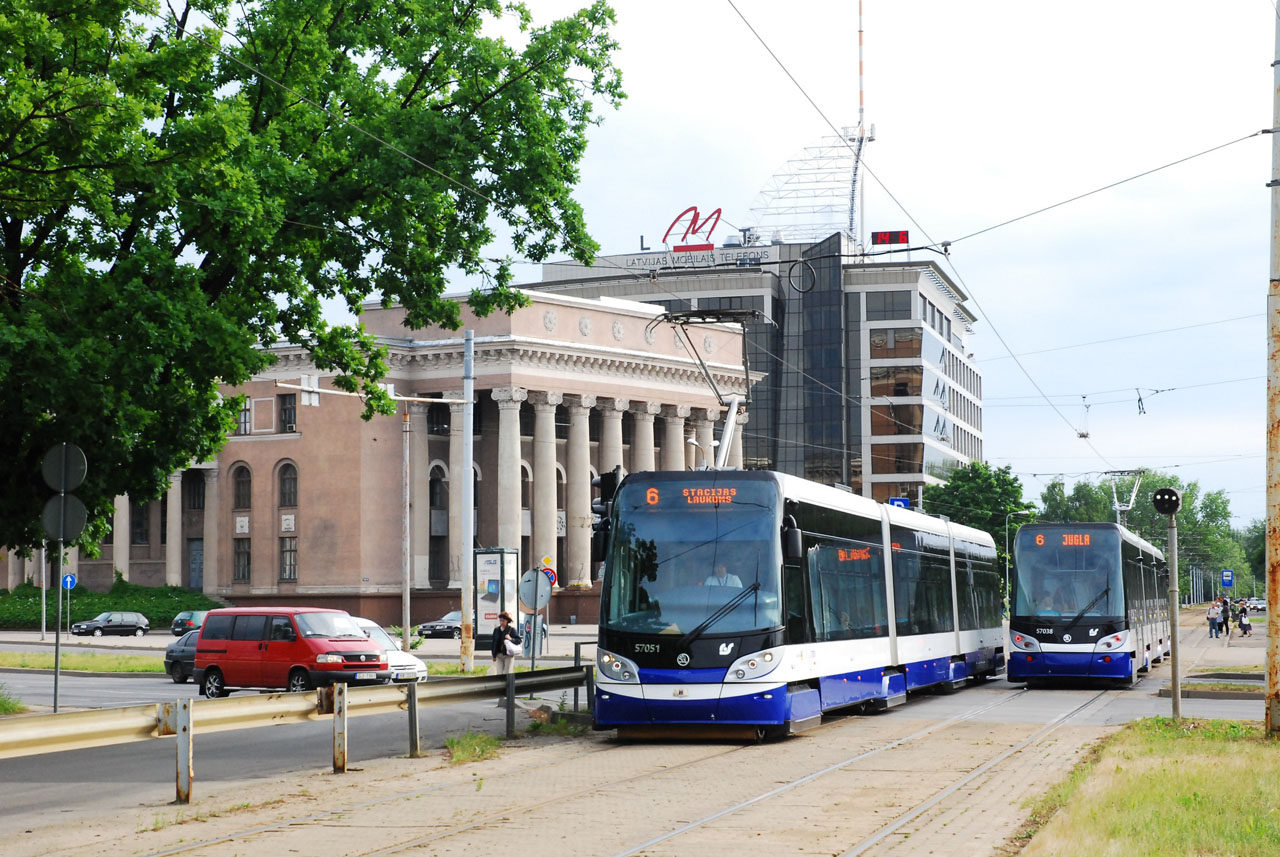 Rīga, Škoda 15T ForCity Alfa Riga № 57051