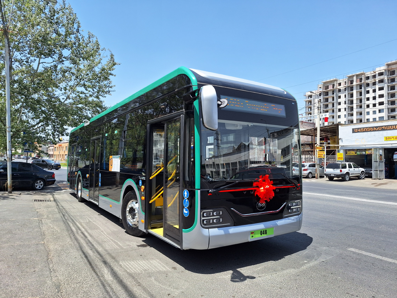 Ереван, Yutong ZK6128BEVG № 048