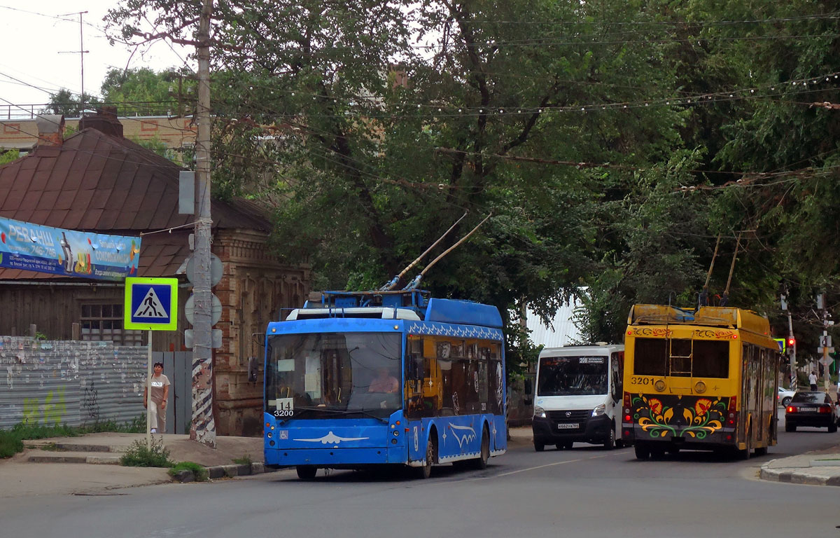 Энгельс, Тролза-5265.00 «Мегаполис» № 3200; Энгельс, Тролза-5265.00 «Мегаполис» № 3201