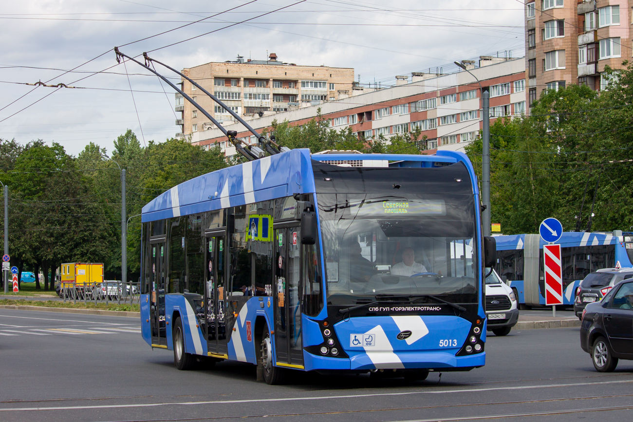 Saint-Pétersbourg, VMZ-5298.01 “Avangard” N°. 5013