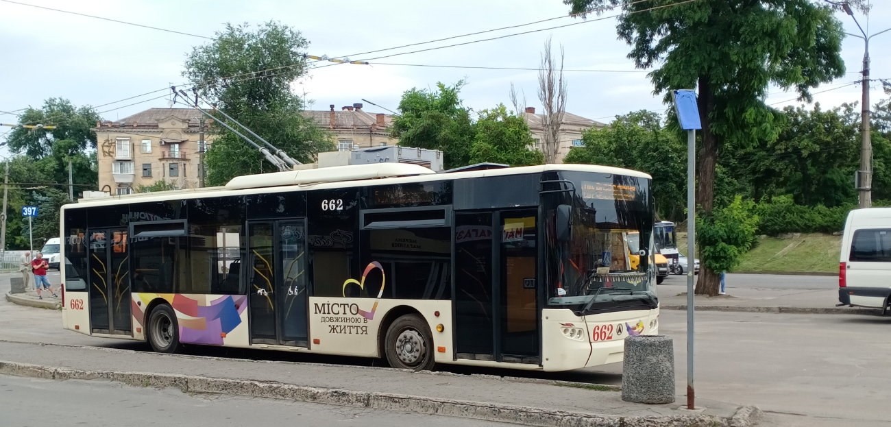 Кривой Рог, ЛАЗ E183D1 № 662