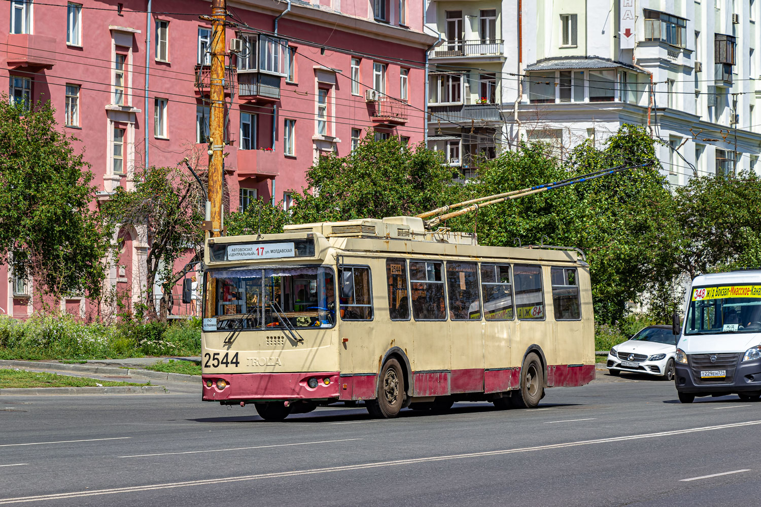 Челябинск, ЗиУ-682Г-016.02 № 2544