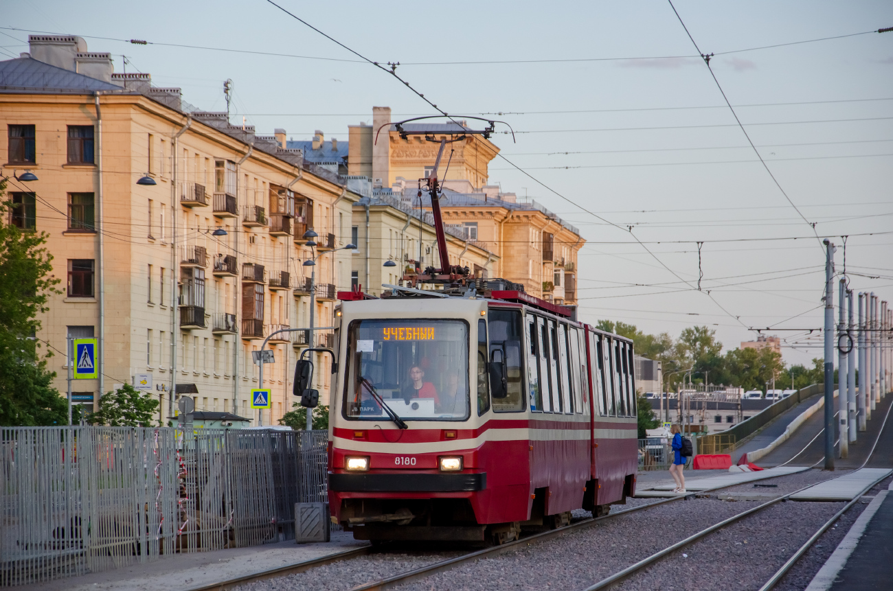 Sankt Petersburg, LVS-86K Nr 8180