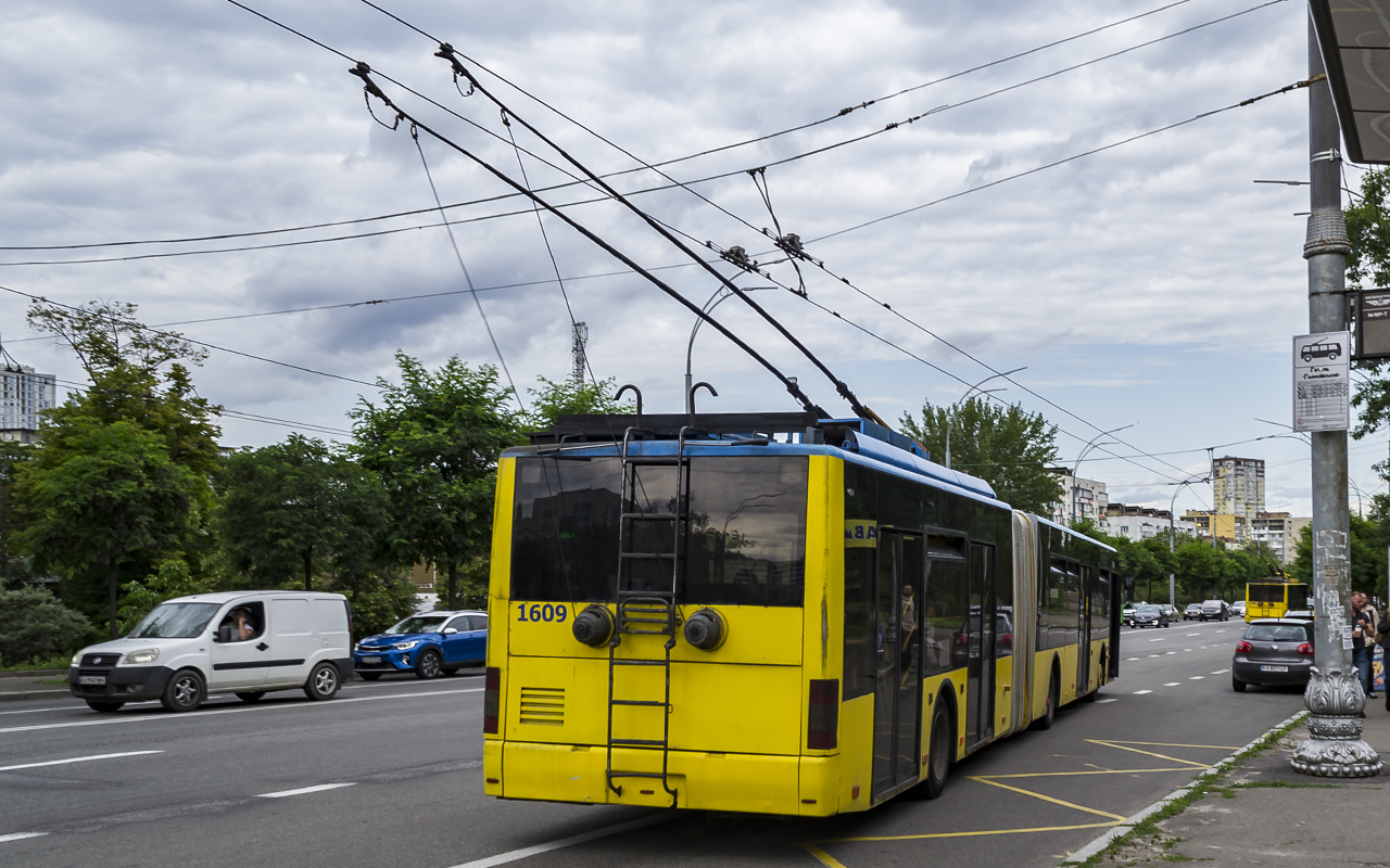 Киев, ЛАЗ E301D1 № 1609