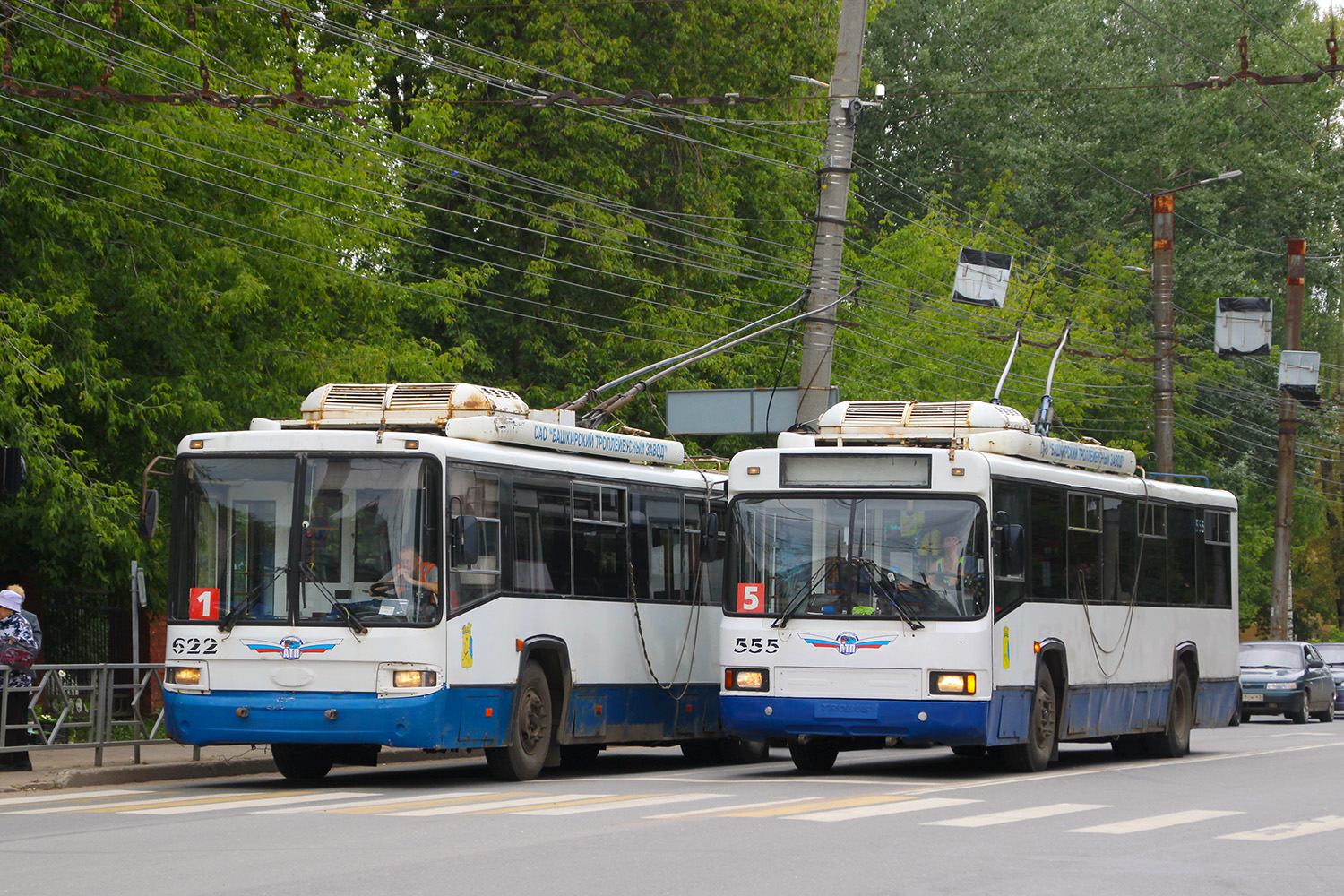 Kirov, BTZ-52764R č. 555