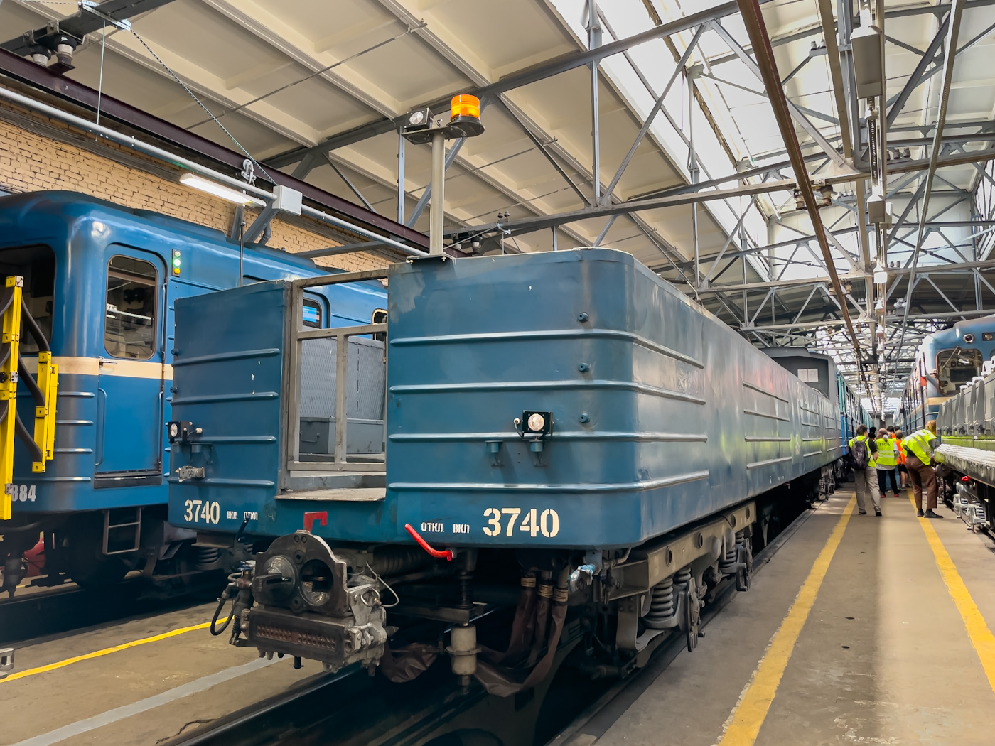 聖彼德斯堡, Emkh (MMZ) # 3740